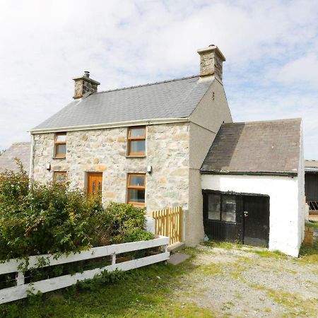 Ty Rhos, Farm Stay, Sleeps 4, Rhoshirwaun 2 Miles From Aberdaron Exterior photo