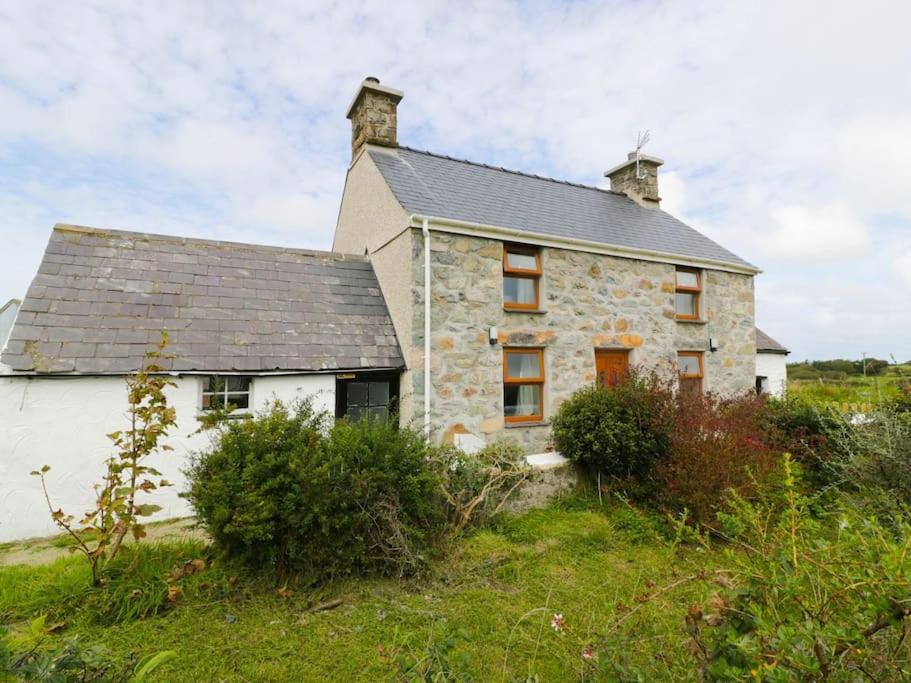 Ty Rhos, Farm Stay, Sleeps 4, Rhoshirwaun 2 Miles From Aberdaron Exterior photo