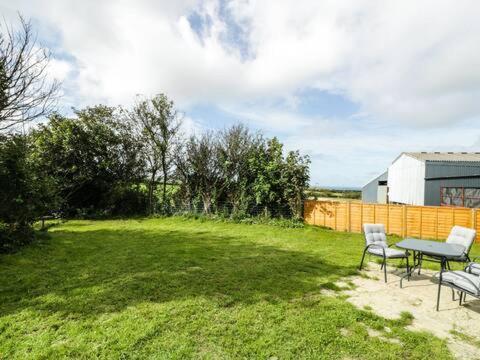 Ty Rhos, Farm Stay, Sleeps 4, Rhoshirwaun 2 Miles From Aberdaron Exterior photo