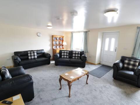 Ty Rhos, Farm Stay, Sleeps 4, Rhoshirwaun 2 Miles From Aberdaron Exterior photo